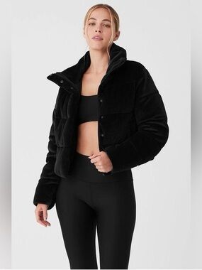 ALO Yoga | Jackets & Coats | Alo Sherpa Snow Angel Puffer | Poshmark